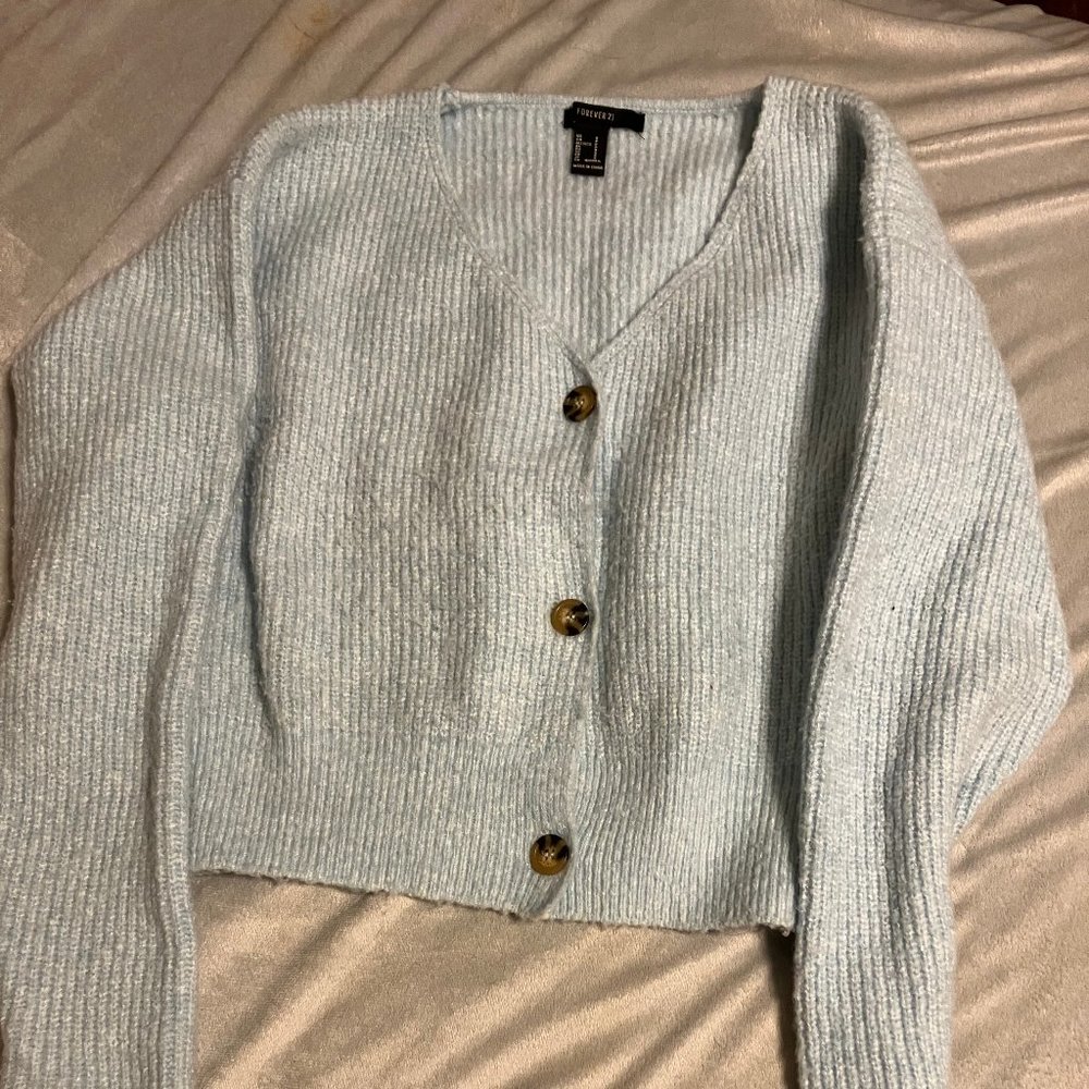 🛍️Cardigan ~ Baby Blue Button Up ~ Small🛍️